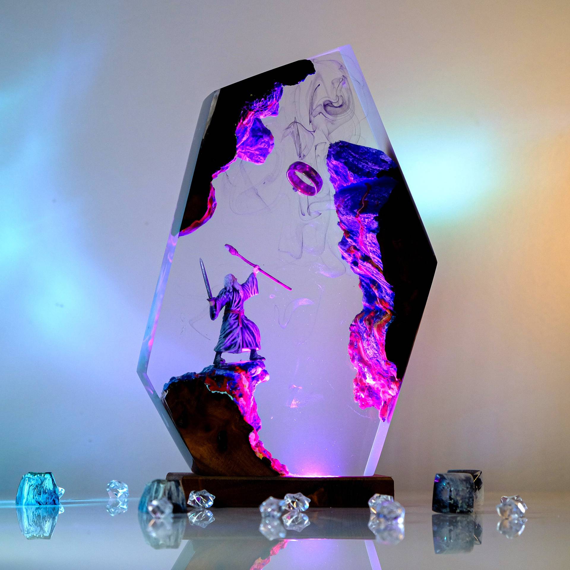 Настольная лампа-фигурка из см – обзор и цена Lighting Decor Items