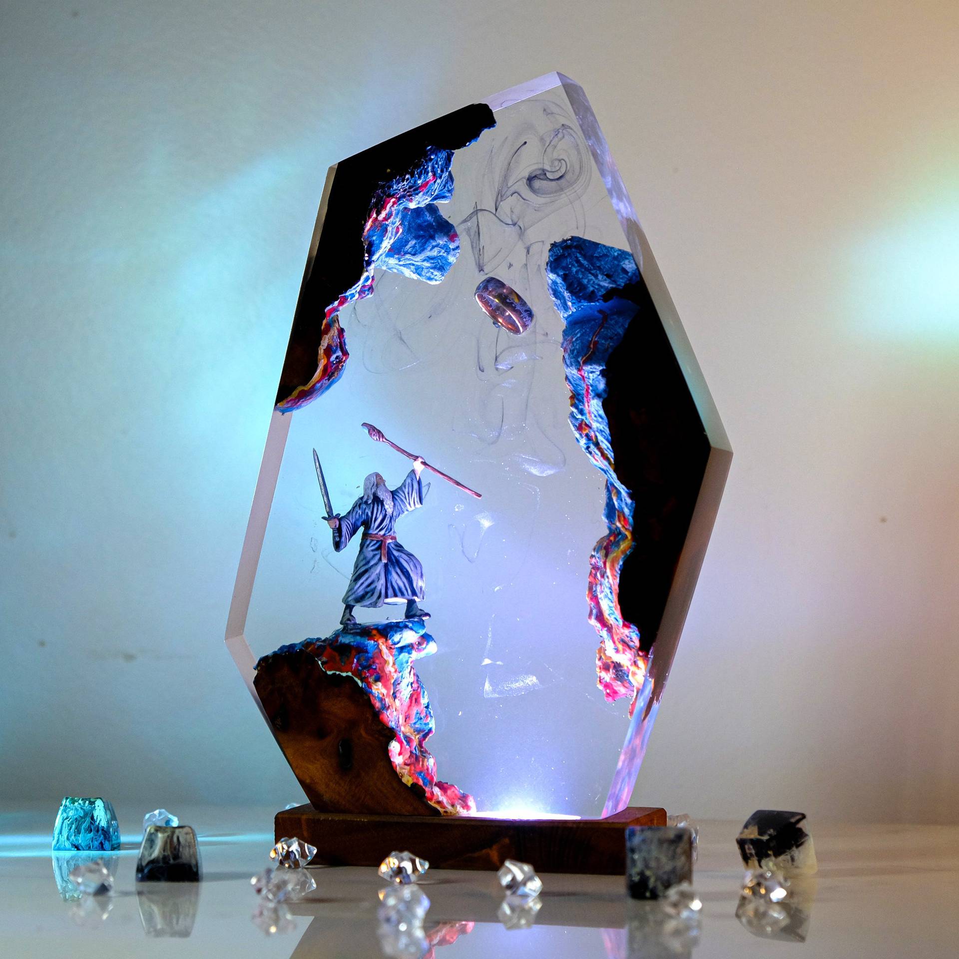 Настольная лампа-фигурка из см – обзор и цена Lighting Decor Items